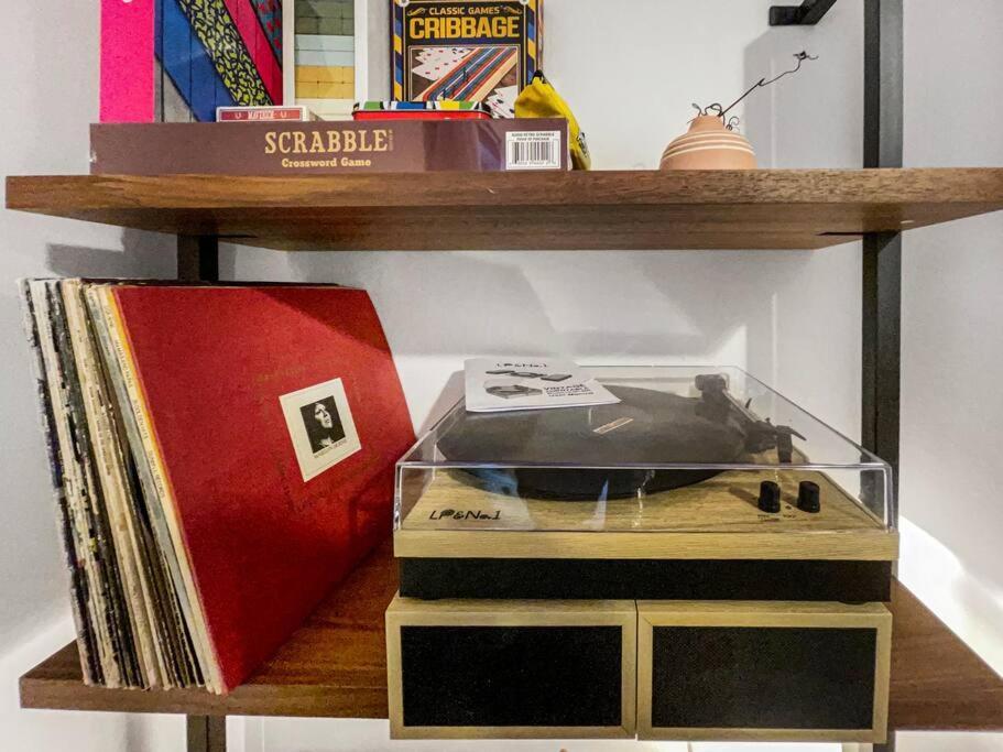Breezy Hill Eccentric Studio Cottage Accord Zewnętrze zdjęcie